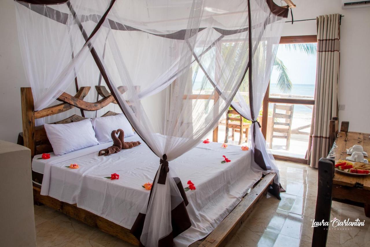 Uroa Zanzibar Vera Beach Hotel By Moonshine Dikoni Εξωτερικό φωτογραφία