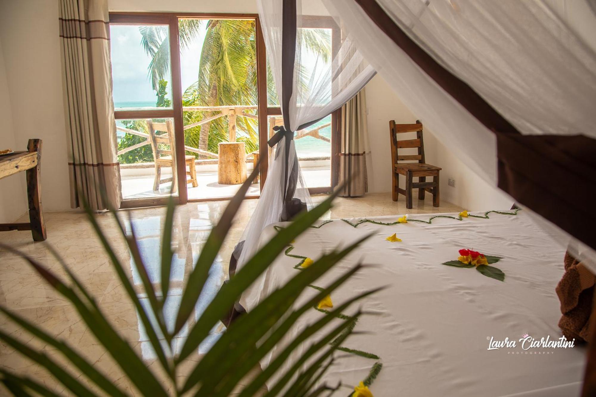 Uroa Zanzibar Vera Beach Hotel By Moonshine Dikoni Εξωτερικό φωτογραφία