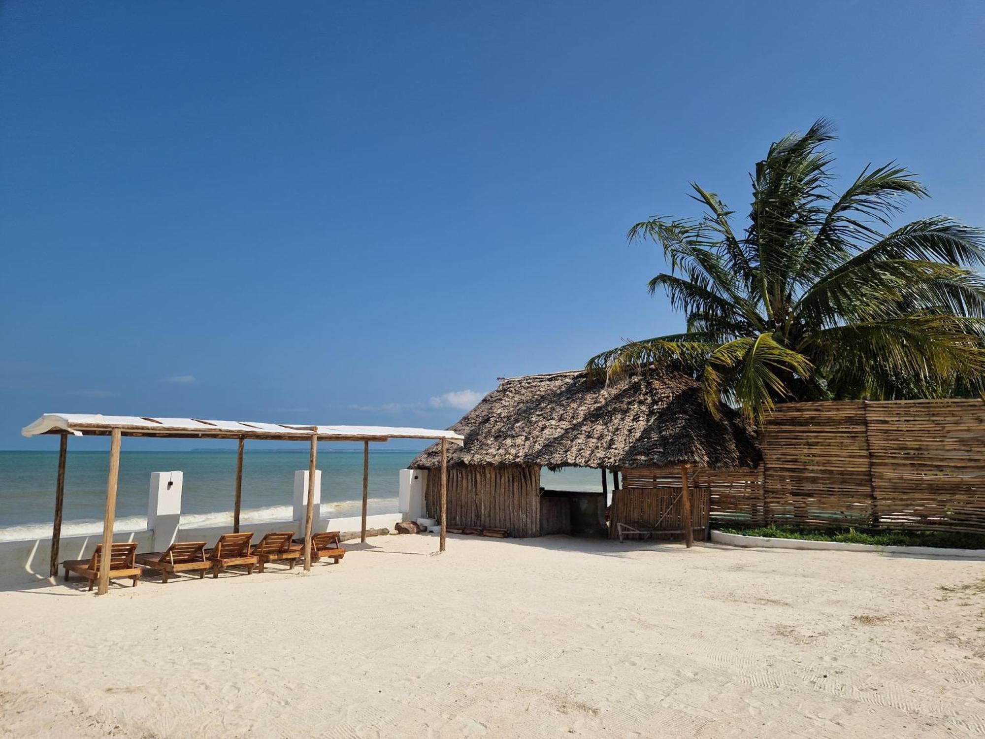 Uroa Zanzibar Vera Beach Hotel By Moonshine Dikoni Δωμάτιο φωτογραφία